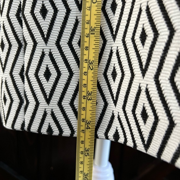 Tahari Black and White Diamond Pattern Blazer - Picture 11 of 13